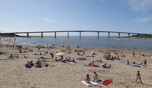 Il fait chaud – Hep!Taxis vous emmène a la plage